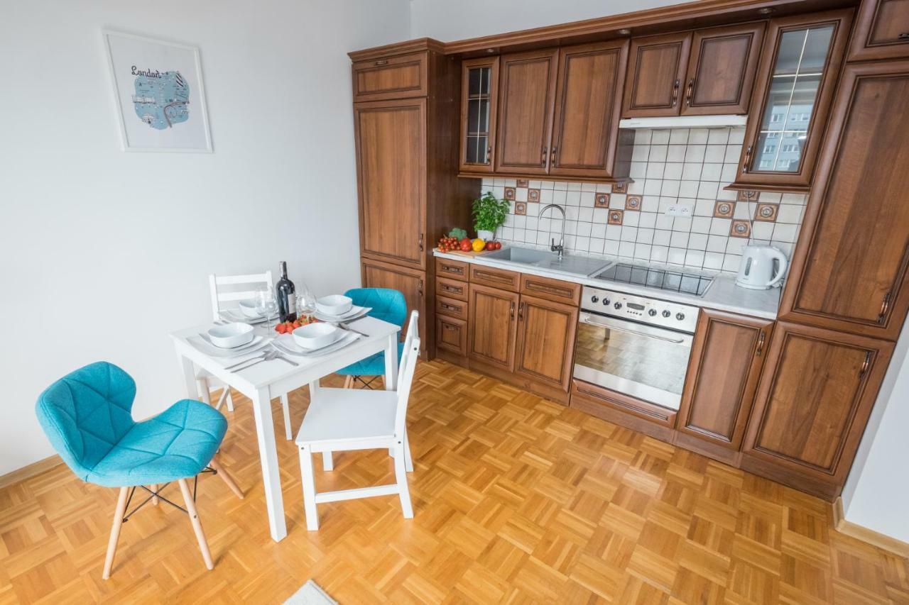 Blue Sky Apartment Warschau Exterior foto
